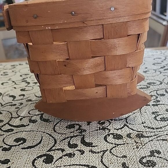 1993 Longaberger Woven Cradle  Basket - Picture 2 of 9